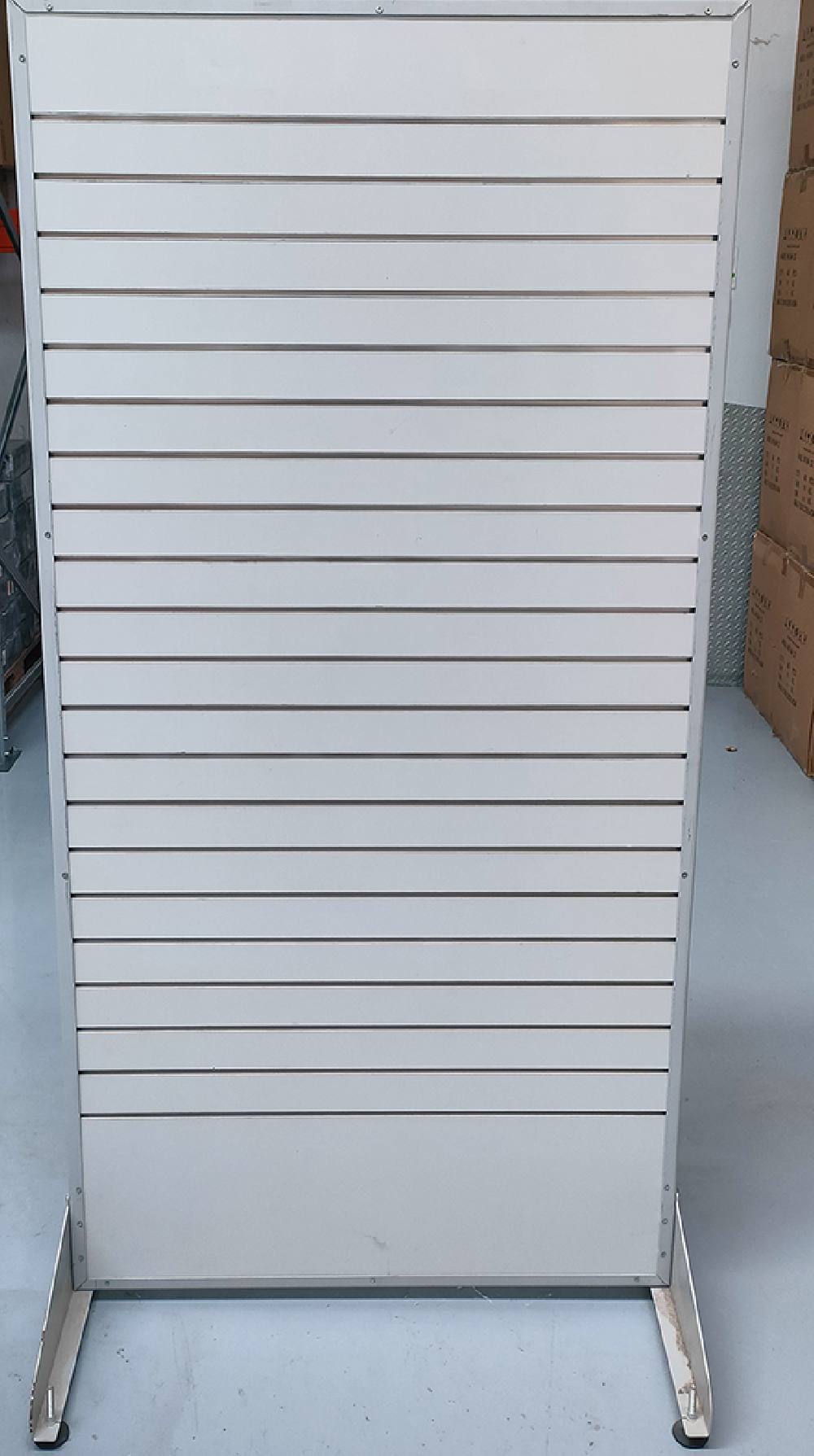 Ξύλινο Σταντ Βαρέως Τύπου  Διπλής Όψεως με Οδηγούς Ραφιών 185x90 cm