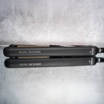 Πρέσα Μαλλιών με μία Πλάκα Τιτανίου & μία Κεραμική 230˚C