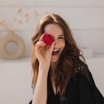 ΣΥΣΚΕΥΗ SELF PLEASURE ΜΕ ΜΟΝΤΕΡΝΟ ΣΧΕΔΙΟ